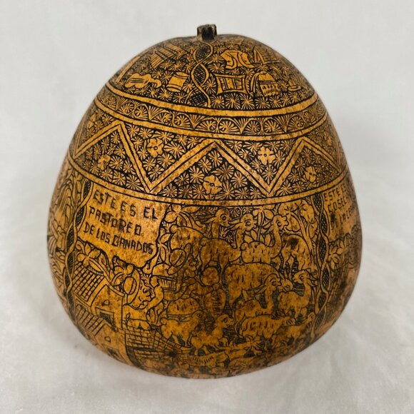 Vintage Hand Carved Peruvian Gourd Folk Art Rattle - Picture 7 of 14